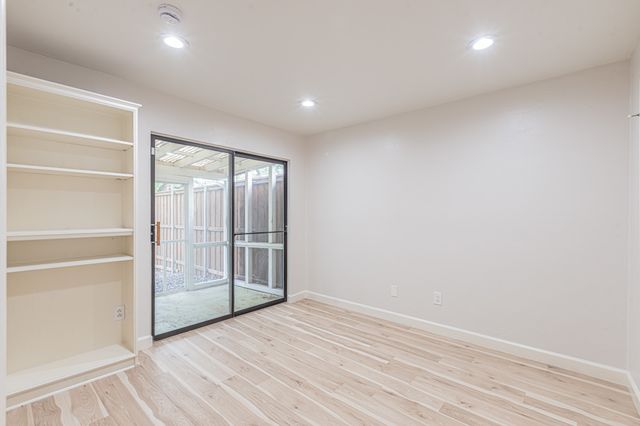 1221 Boardwalk Street, Arlington, TX 76011