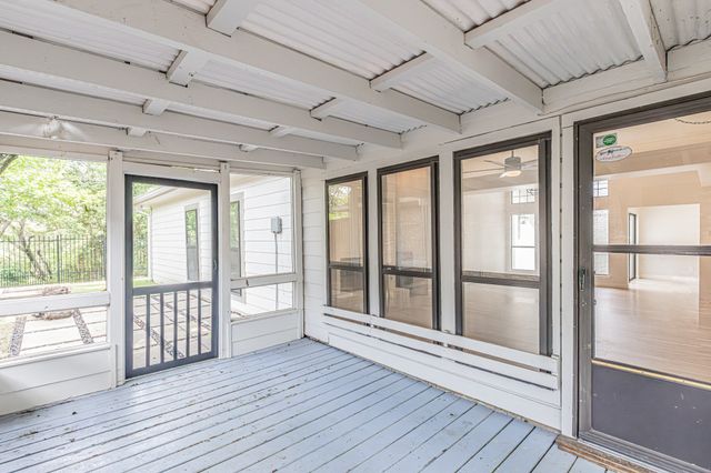 1221 Boardwalk Street, Arlington, TX 76011