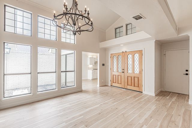1221 Boardwalk Street, Arlington, TX 76011
