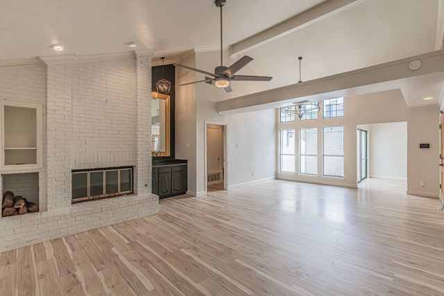 1221 Boardwalk Street, Arlington, TX 76011