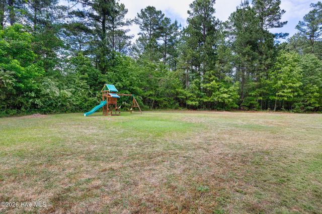 268 Dewey Drive, Aberdeen, NC 28315