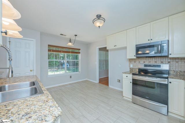 400 Penobscot Court, Simpsonville, SC 29681