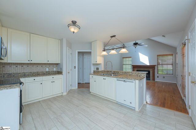 400 Penobscot Court, Simpsonville, SC 29681