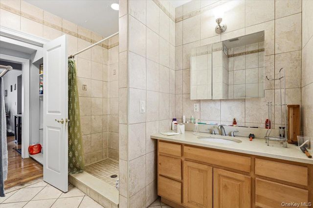 79 Tier Street, Bronx, NY 10464