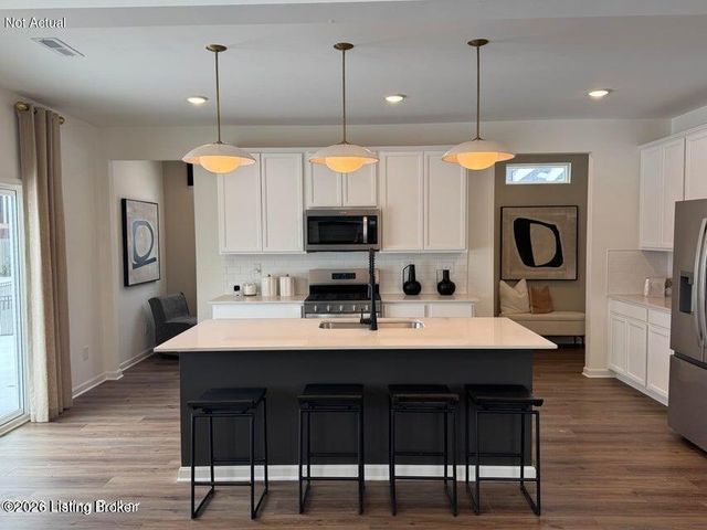 16800 Asher Ct, Louisville, KY 40245