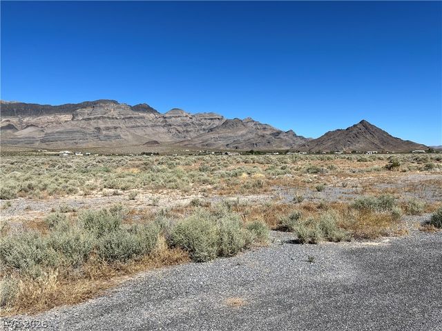1561 Big Oak Lane, Pahrump, NV 89060