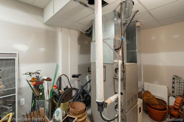 206 E Liberty Street, Milford, MI 48381