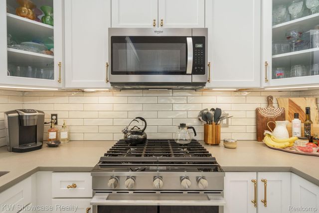 206 E Liberty Street, Milford, MI 48381