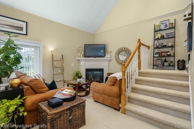 206 E Liberty Street, Milford, MI 48381