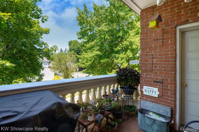 206 E Liberty Street, Milford, MI 48381