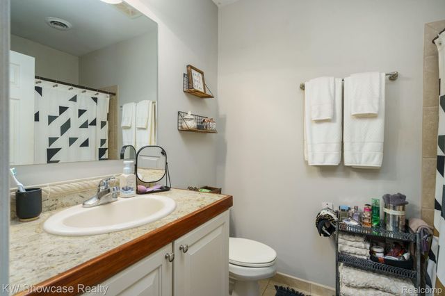 206 E Liberty Street, Milford, MI 48381