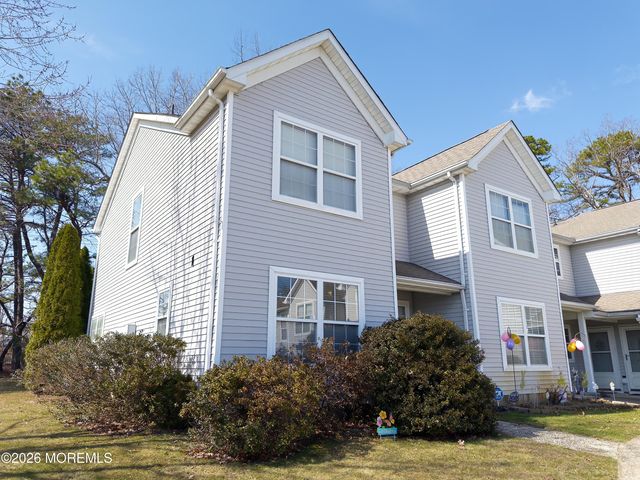 110 Prosperity Court, Toms River, NJ 08755