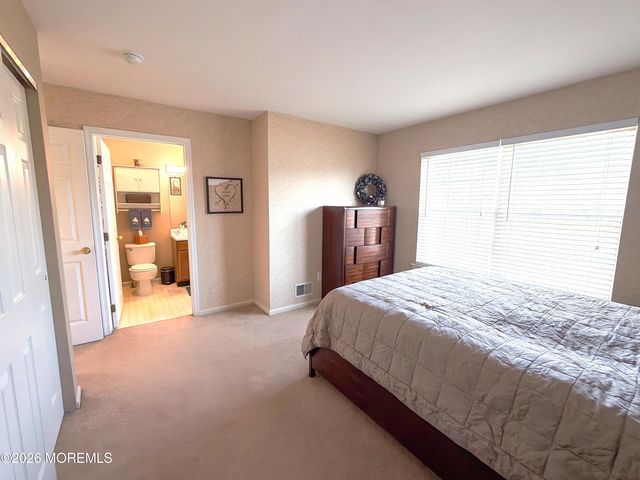 110 Prosperity Court, Toms River, NJ 08755