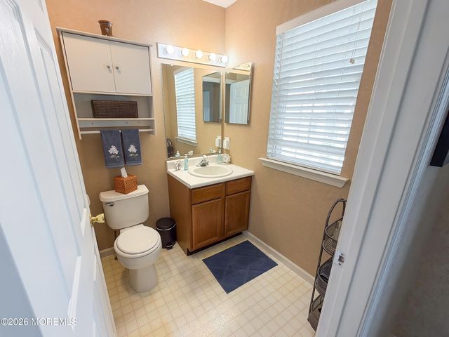 110 Prosperity Court, Toms River, NJ 08755