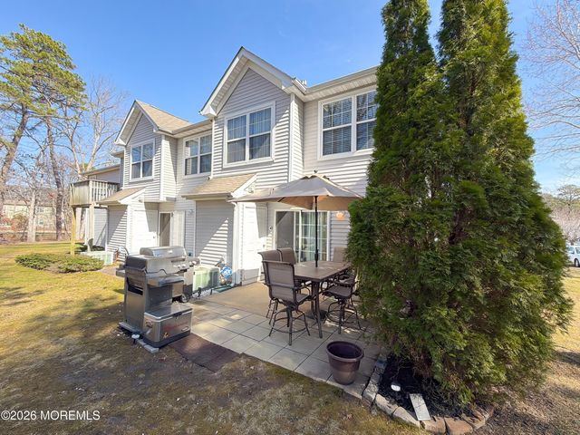 110 Prosperity Court, Toms River, NJ 08755