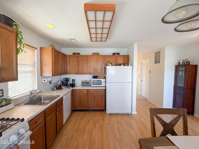 110 Prosperity Court, Toms River, NJ 08755