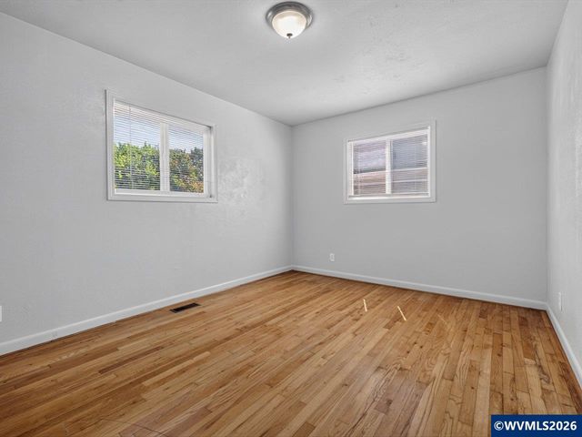 325 Chicago St SE, Albany, OR 97321