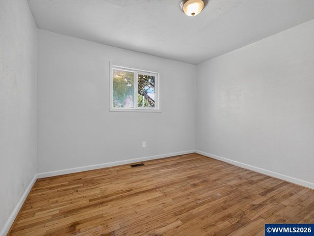 325 Chicago St SE, Albany, OR 97321