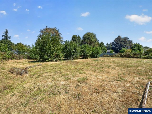 325 Chicago St SE, Albany, OR 97321