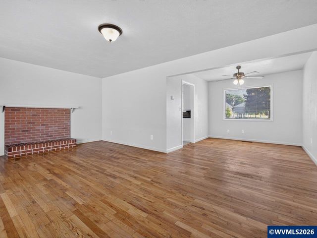 325 Chicago St SE, Albany, OR 97321