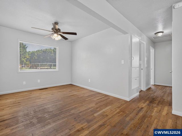 325 Chicago St SE, Albany, OR 97321