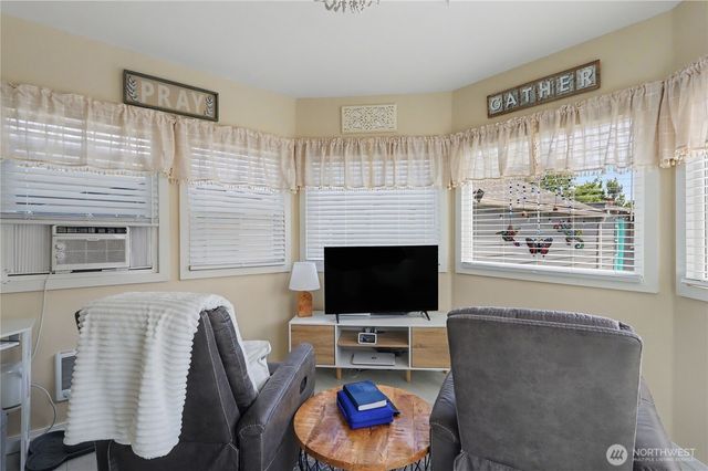 2649 Field Street, Longview, WA 98632