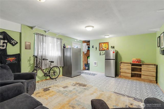 2649 Field Street, Longview, WA 98632