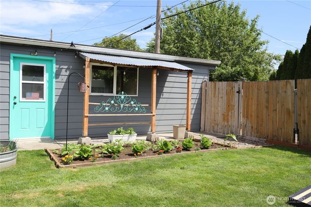 2649 Field Street, Longview, WA 98632