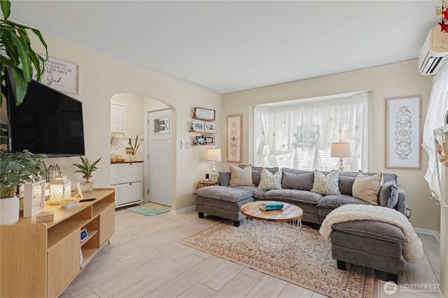 2649 Field Street, Longview, WA 98632