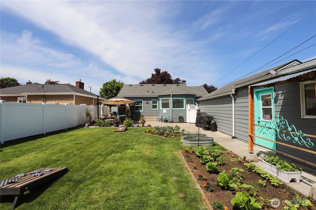 2649 Field Street, Longview, WA 98632