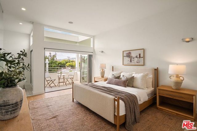 753 N Orange Drive, Los Angeles, CA 90038