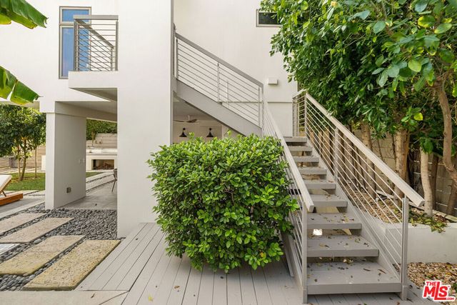 753 N Orange Drive, Los Angeles, CA 90038