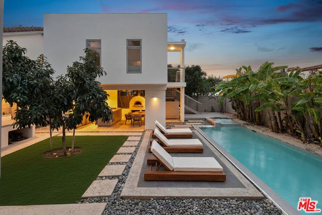 753 N Orange Drive, Los Angeles, CA 90038