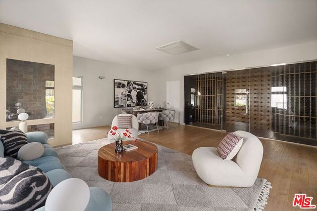 753 N Orange Drive, Los Angeles, CA 90038