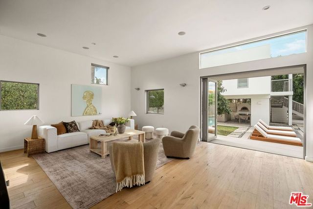 753 N Orange Drive, Los Angeles, CA 90038