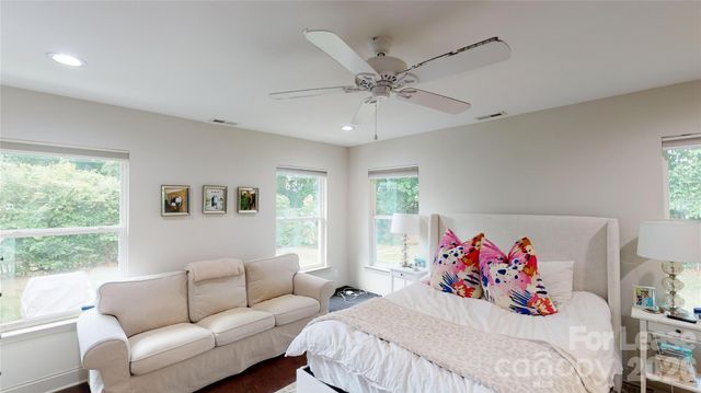 1329 Mockingbird Lane, Charlotte, NC 28209