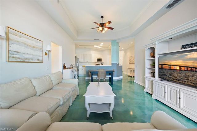 2743 1st ST # 304, Fort Myers, FL 33916