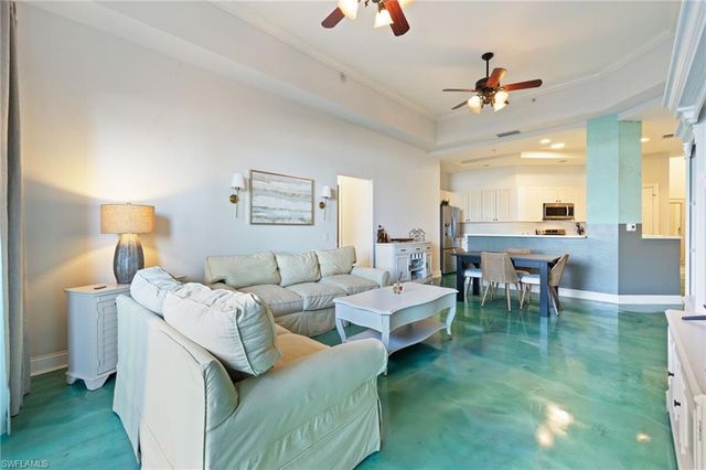 2743 1st ST # 304, Fort Myers, FL 33916