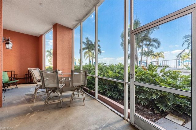 2743 1st ST # 304, Fort Myers, FL 33916