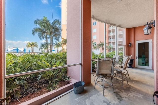 2743 1st ST # 304, Fort Myers, FL 33916