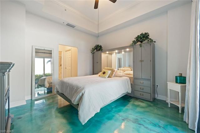 2743 1st ST # 304, Fort Myers, FL 33916