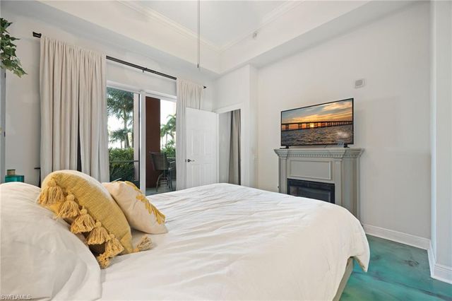 2743 1st ST # 304, Fort Myers, FL 33916