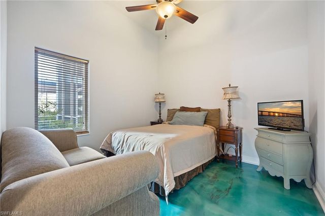 2743 1st ST # 304, Fort Myers, FL 33916