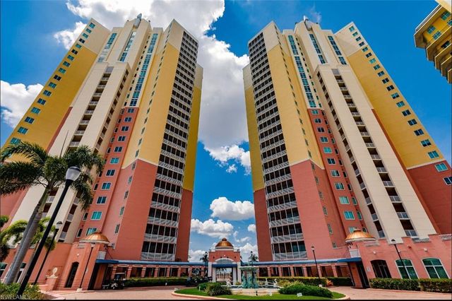 2743 1st ST # 304, Fort Myers, FL 33916