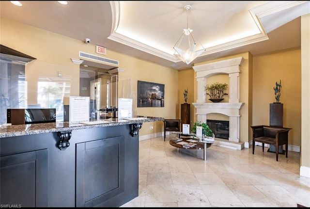 2743 1st ST # 304, Fort Myers, FL 33916