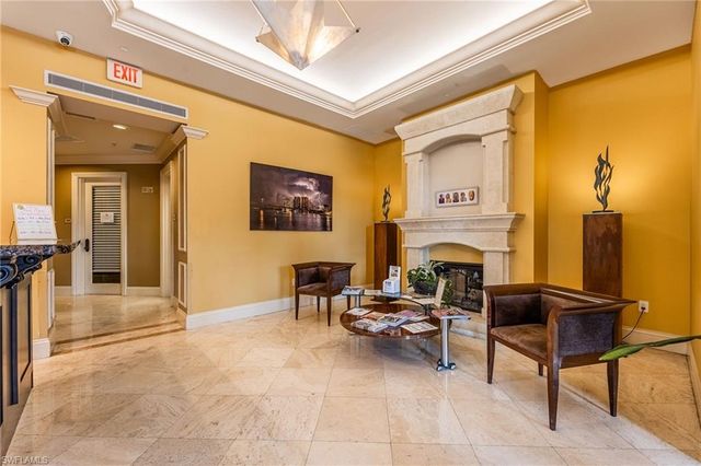 2743 1st ST # 304, Fort Myers, FL 33916