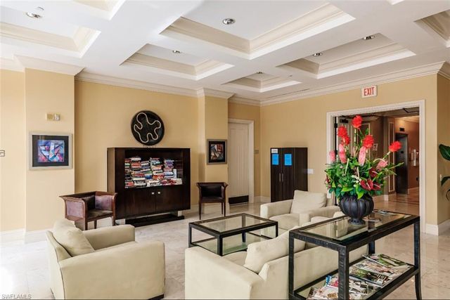 2743 1st ST # 304, Fort Myers, FL 33916