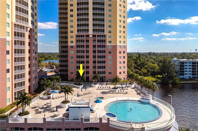 2743 1st ST # 304, Fort Myers, FL 33916