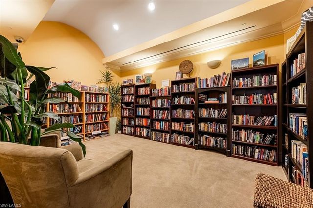 2743 1st ST # 304, Fort Myers, FL 33916