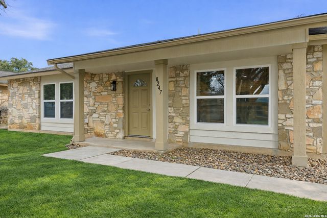 8247 LEWISTON ST, San Antonio, TX 78254